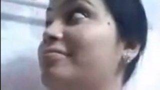 Desi chodai big boobs show aunty nude